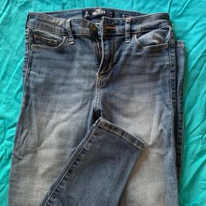 Women’s Hollister jeans